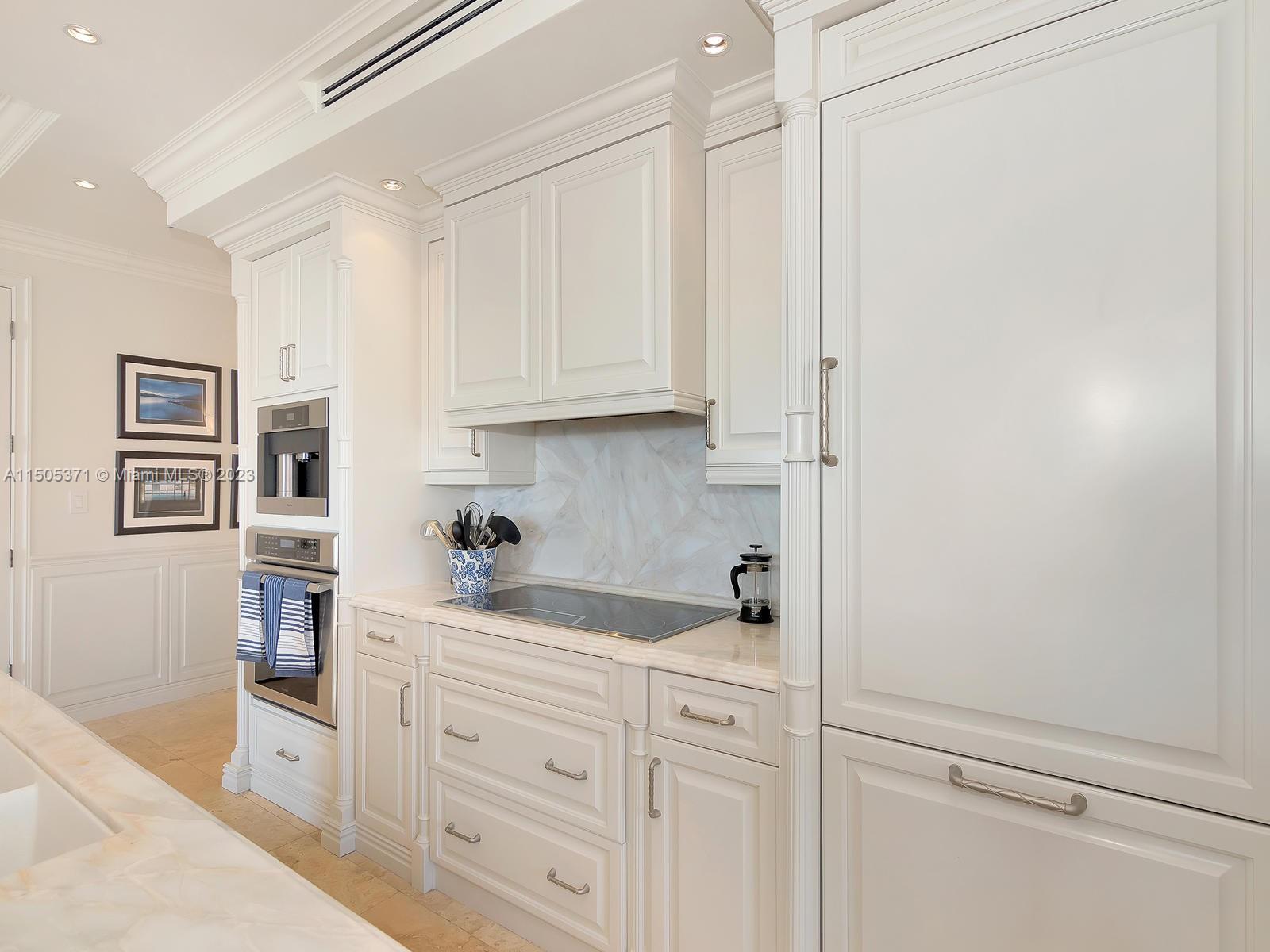 19251 FISHER ISLAND DRIVE Unit: 19251