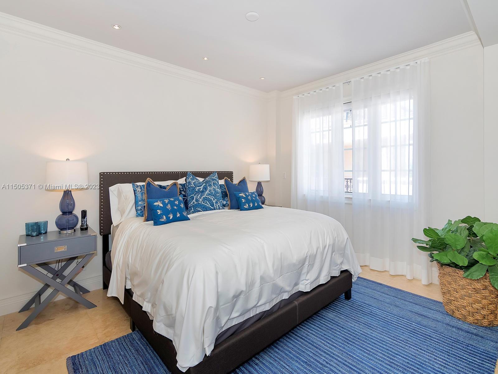 19251 FISHER ISLAND DRIVE Unit: 19251