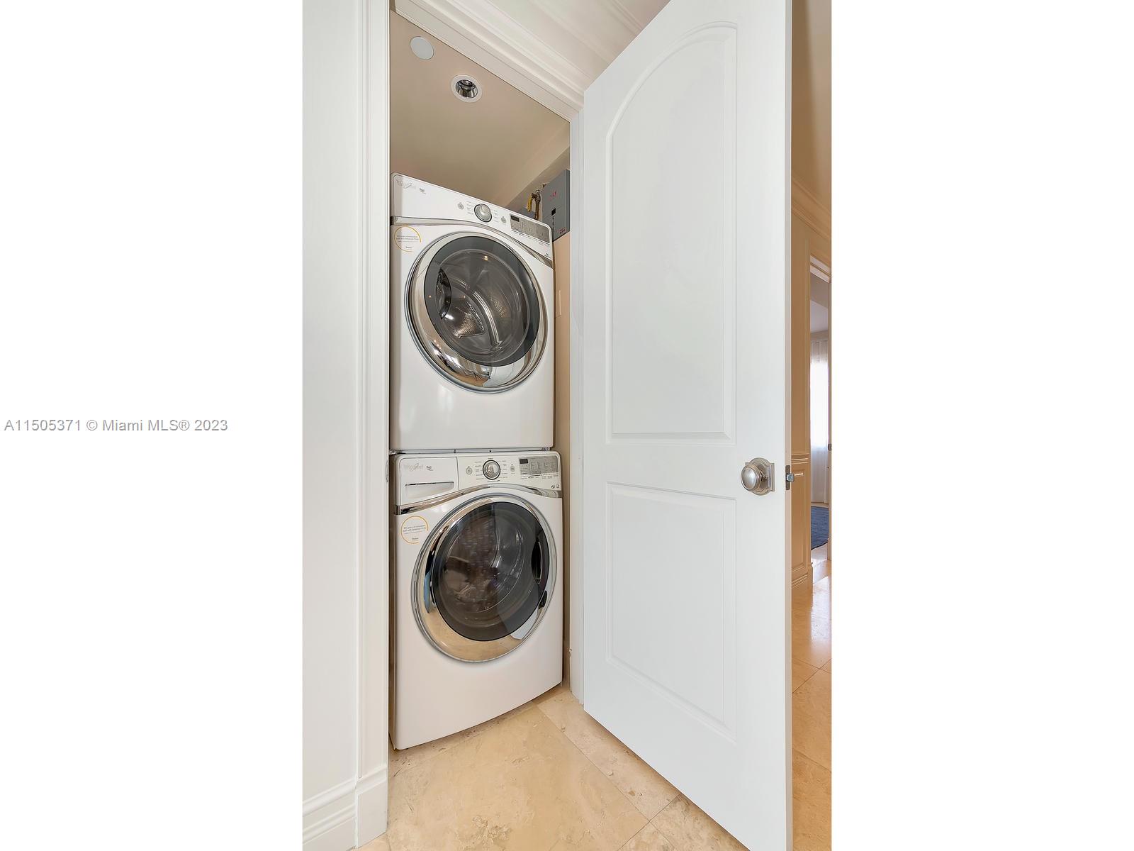 19251 FISHER ISLAND DRIVE Unit: 19251
