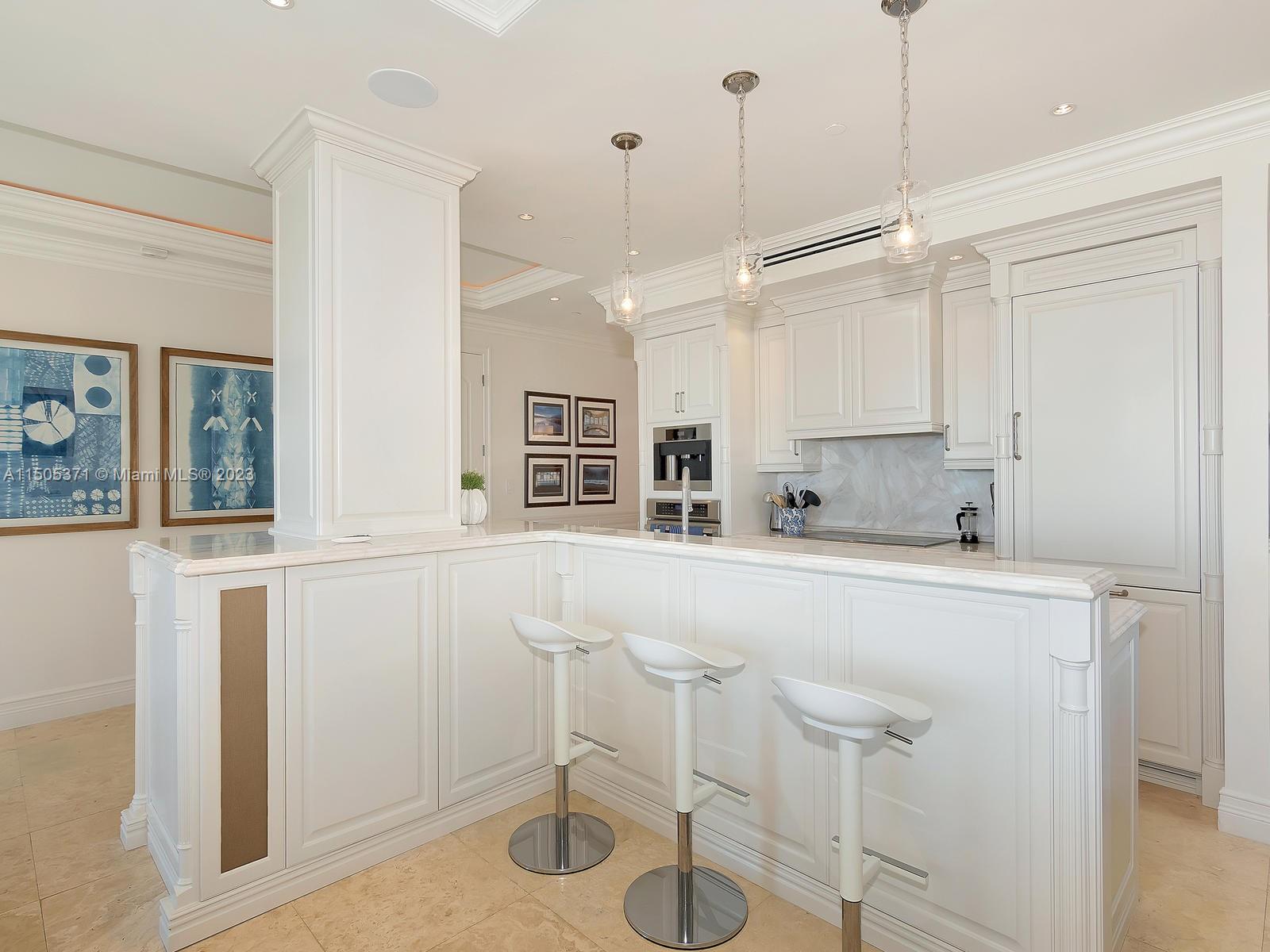 19251 FISHER ISLAND DRIVE Unit: 19251