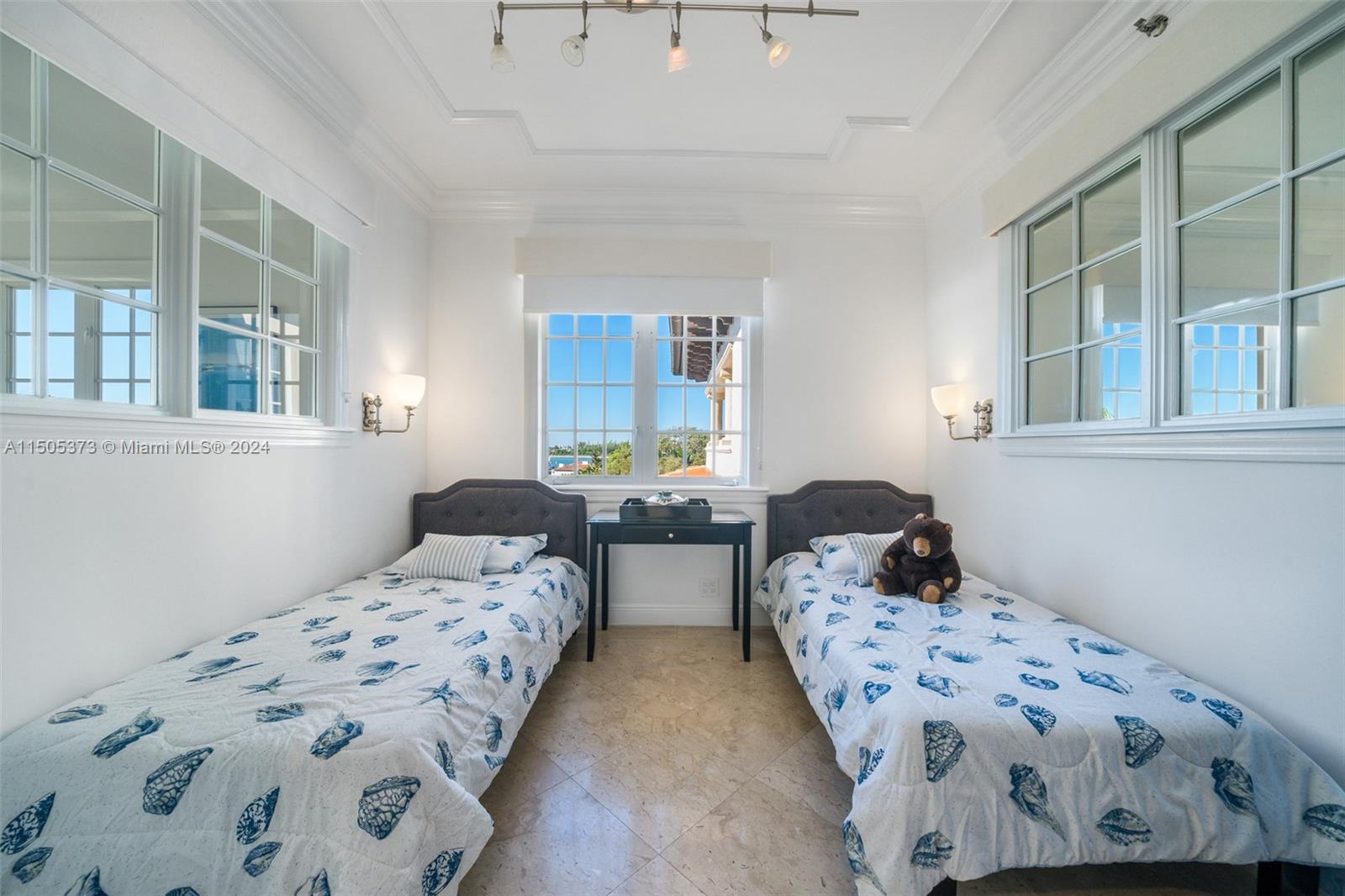 19153 Fisher Island DrPrivate Address