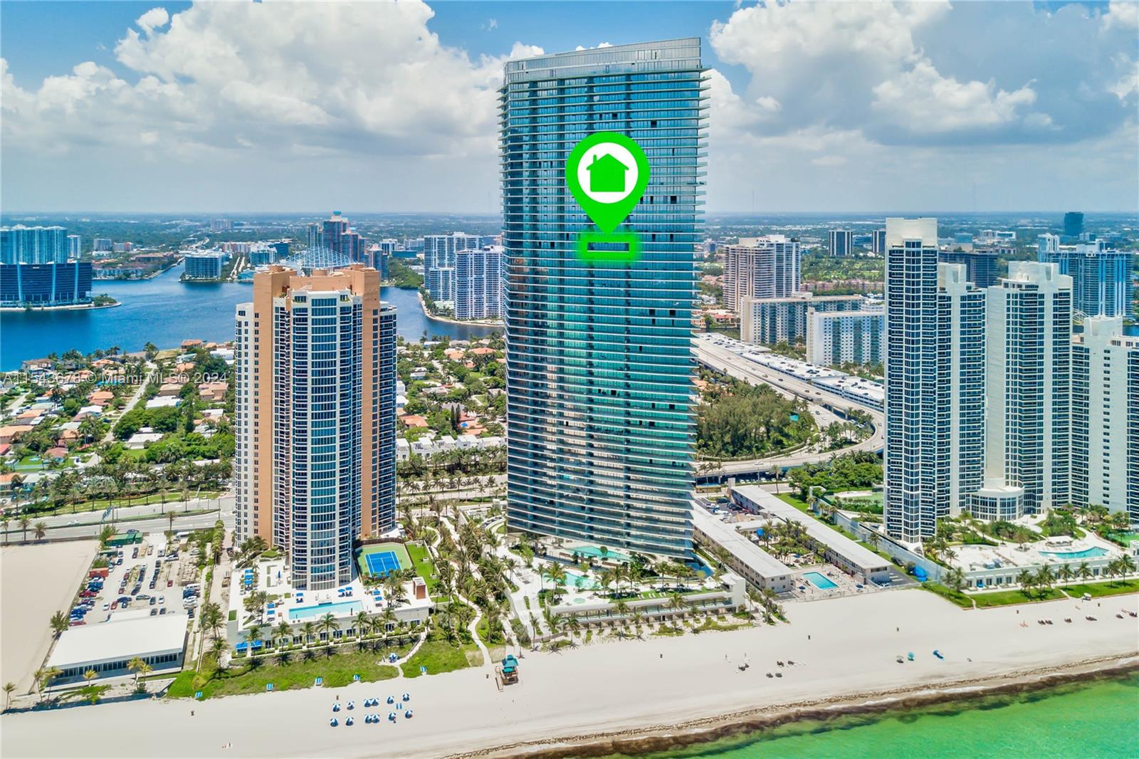 18975 Collins Ave # 3603