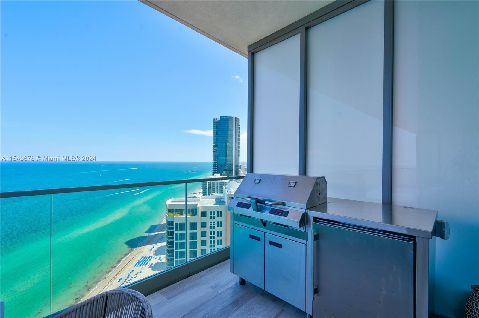 18975 Collins Ave # 3603