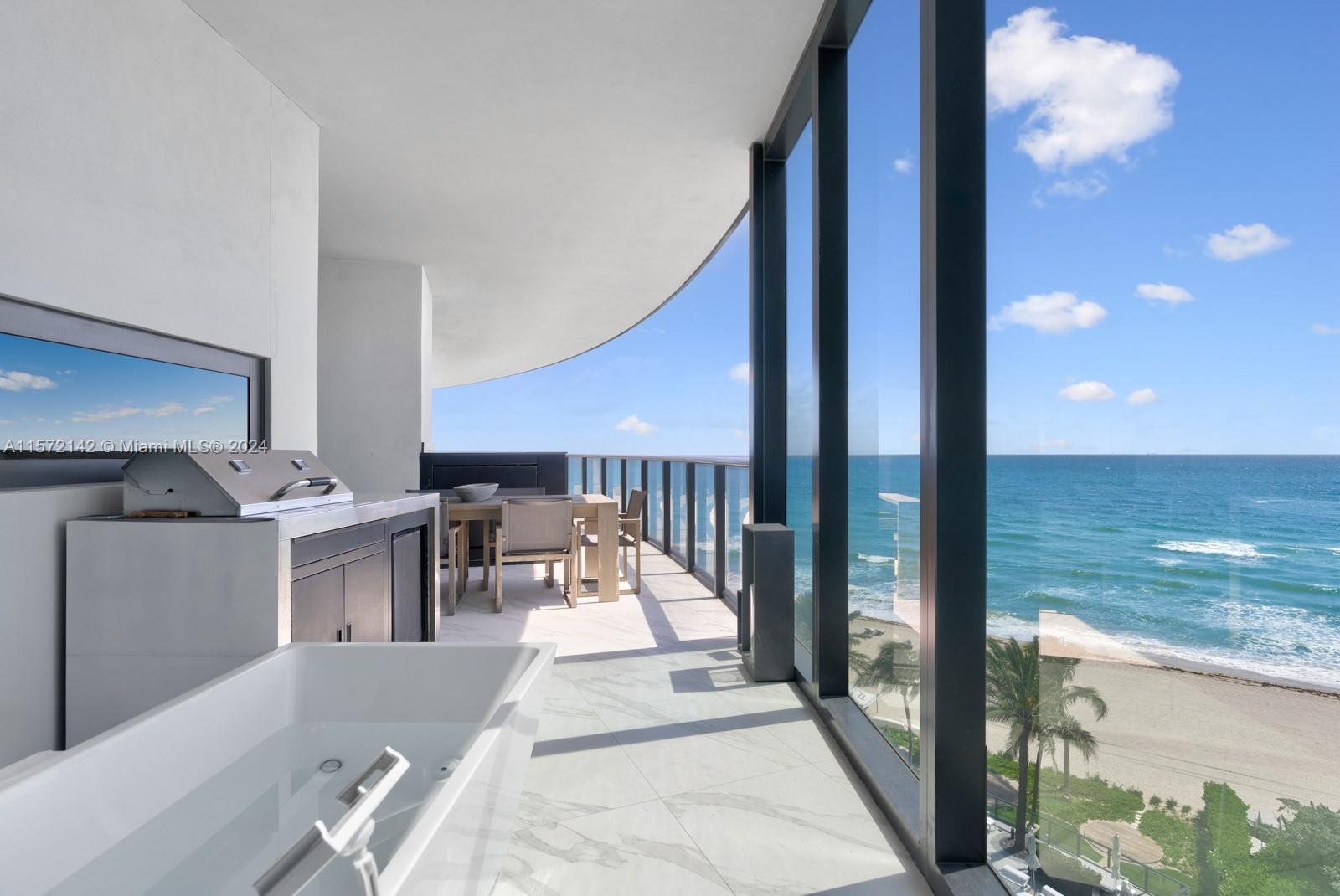 18555 Collins Ave # 701