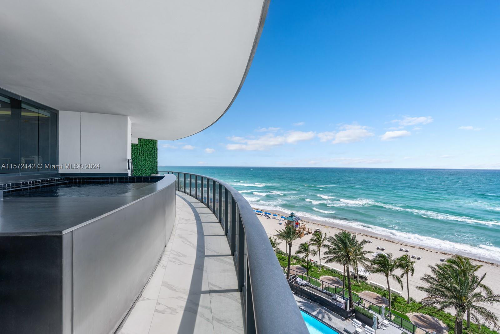 18555 Collins Ave # 701