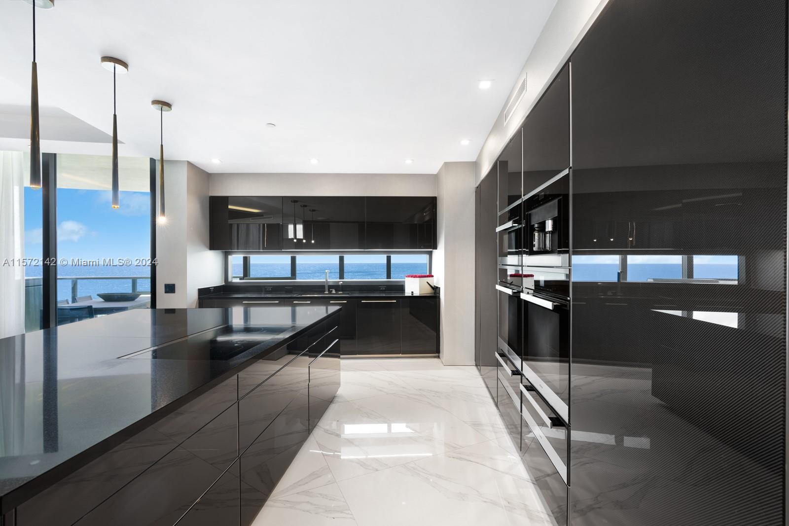 18555 Collins Ave # 701