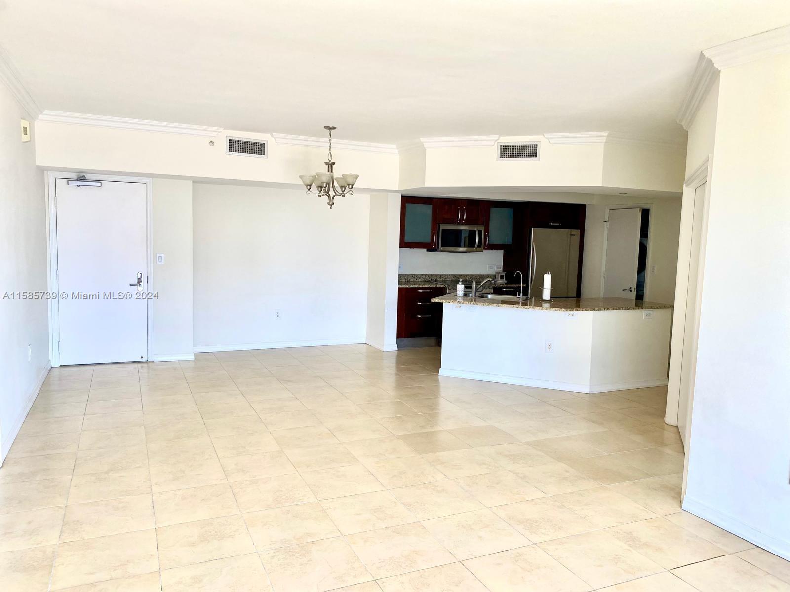 19900 E Country Club Dr # 1205