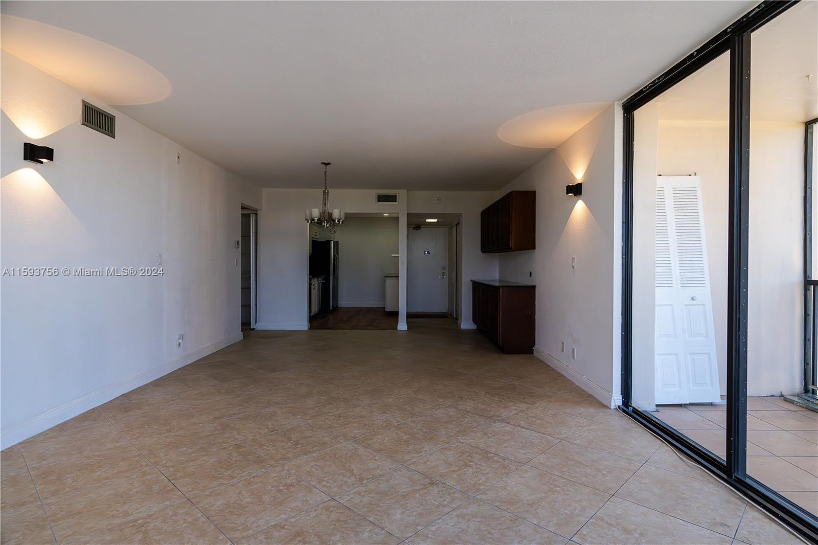20301 W Country Club Dr # 729