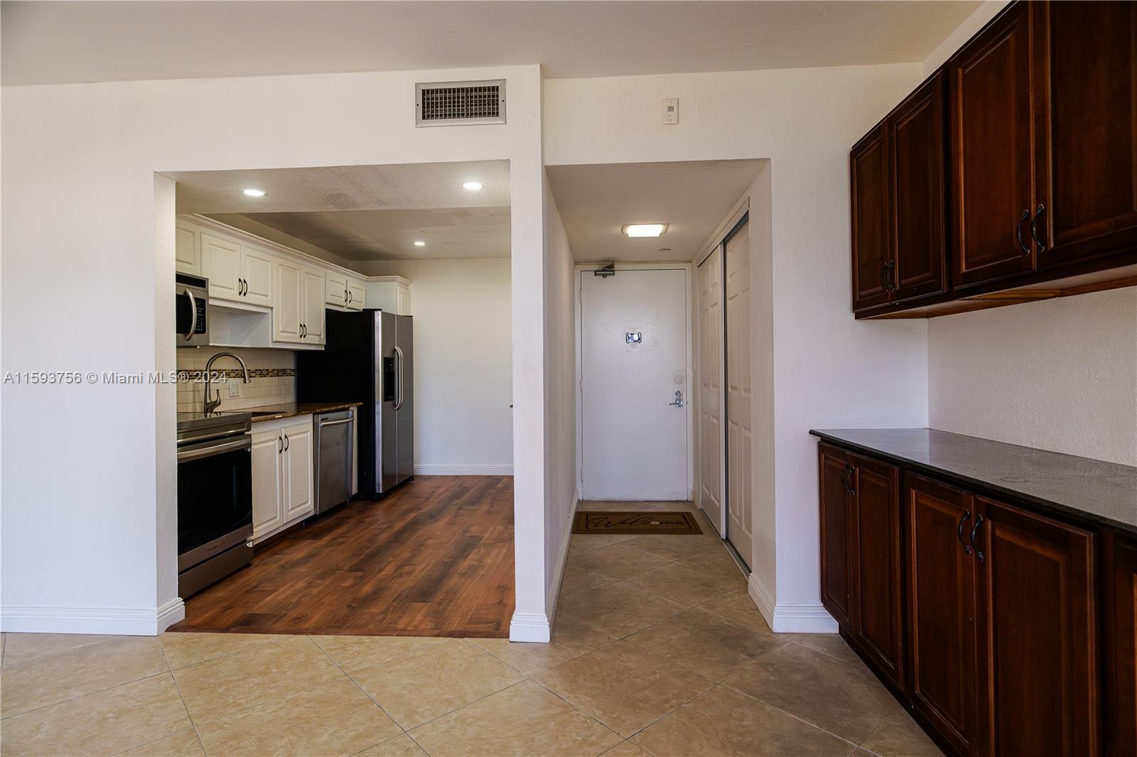 20301 W Country Club Dr # 729