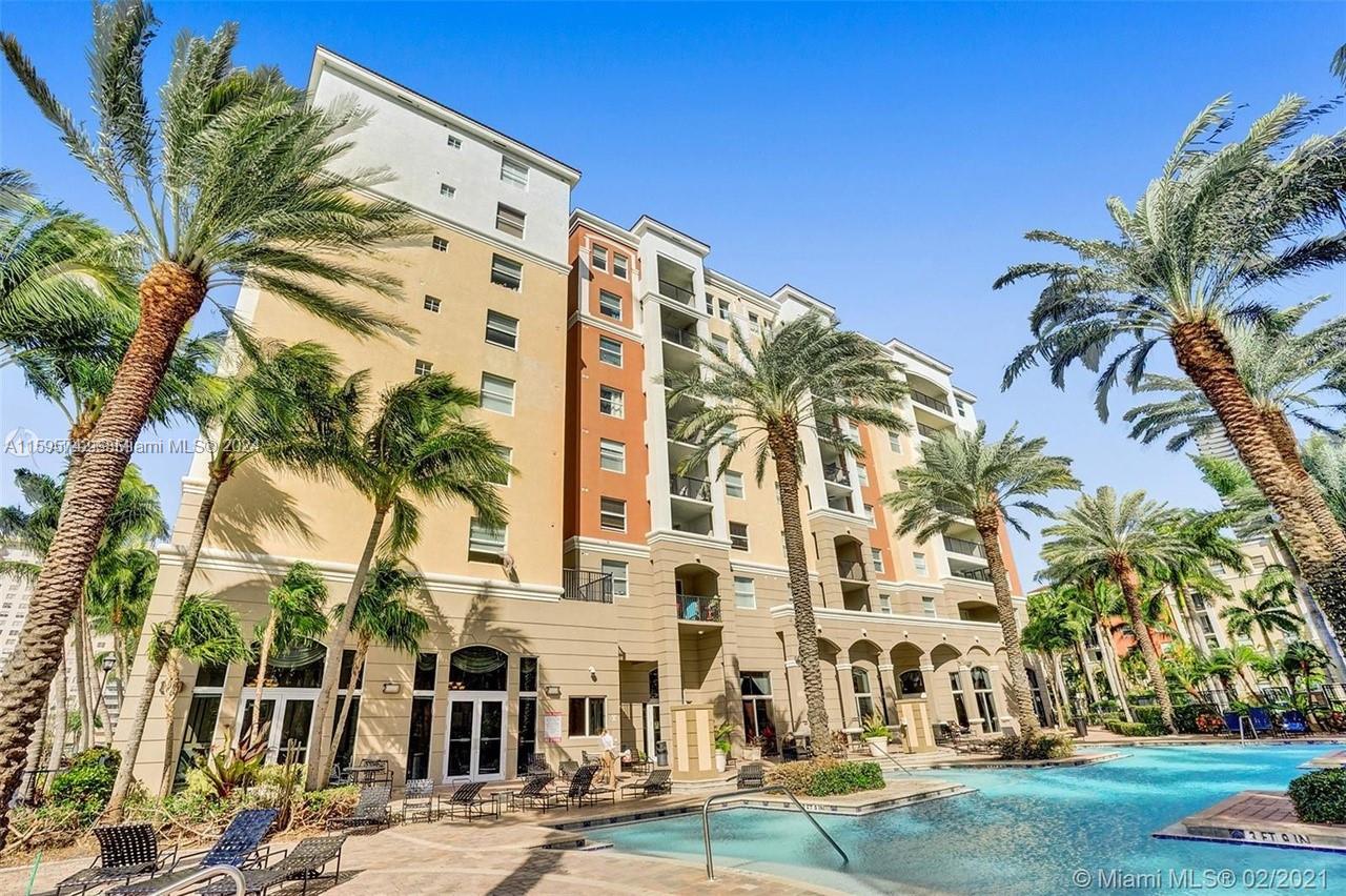 17150 N Bay Rd # 2321