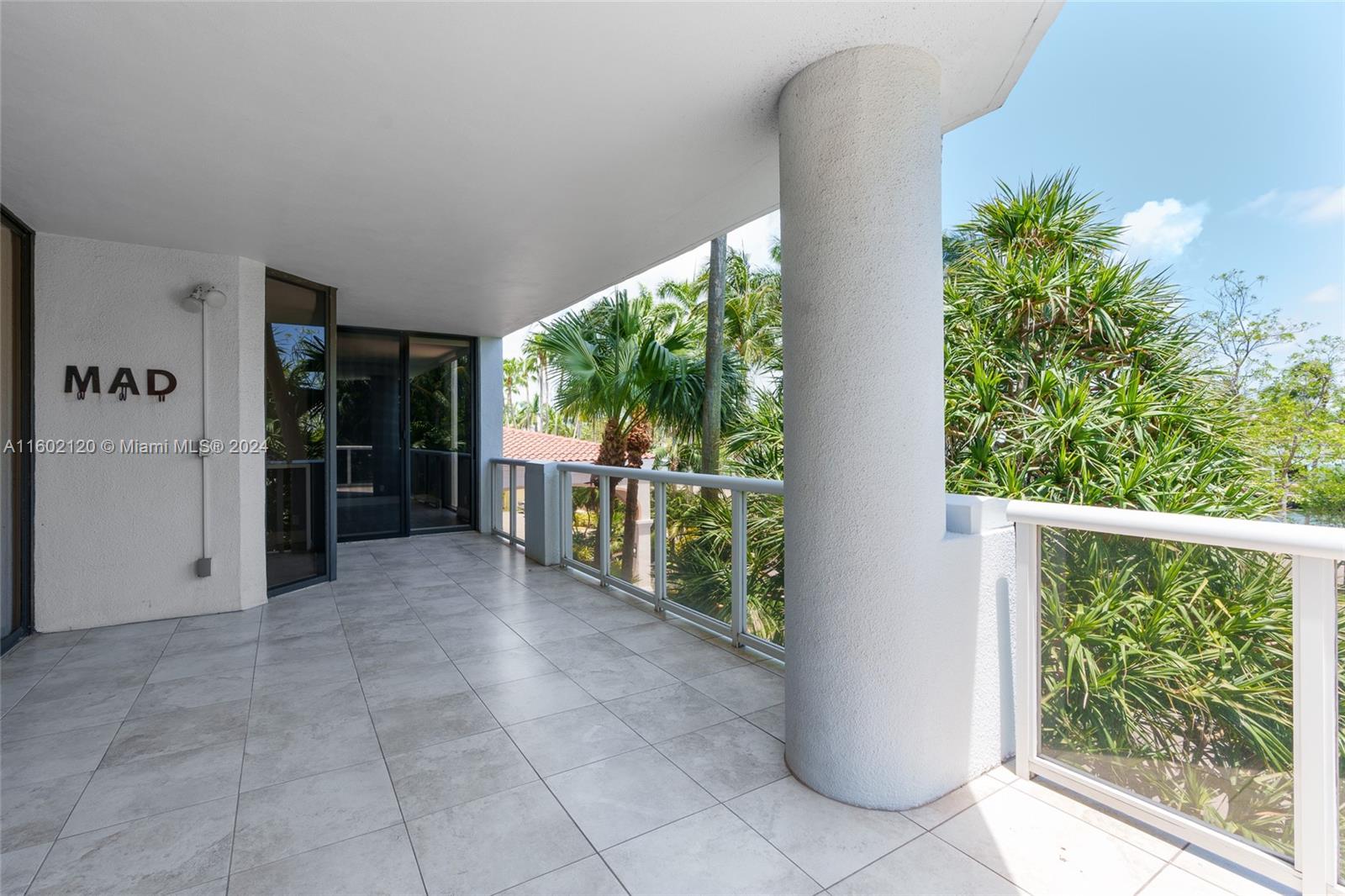 3600 Yacht Club Dr # 202