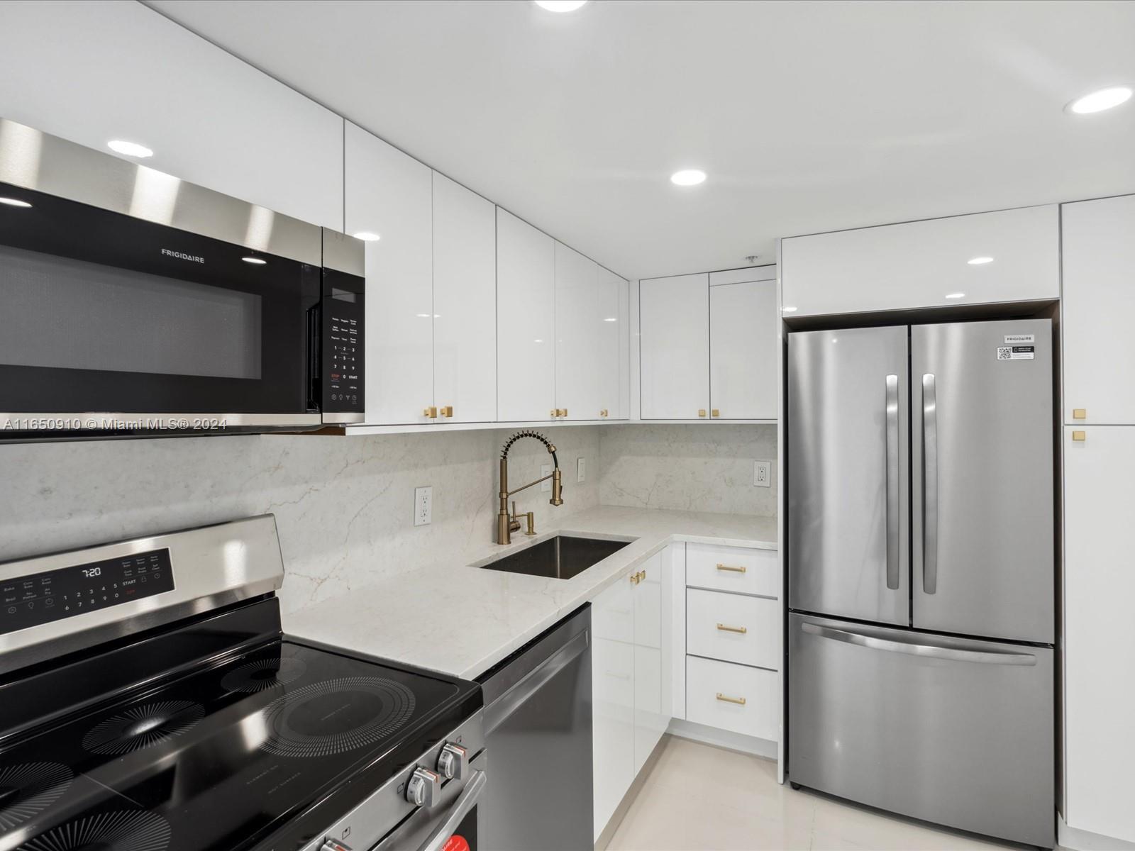 20515 E Country Club Dr # 2144