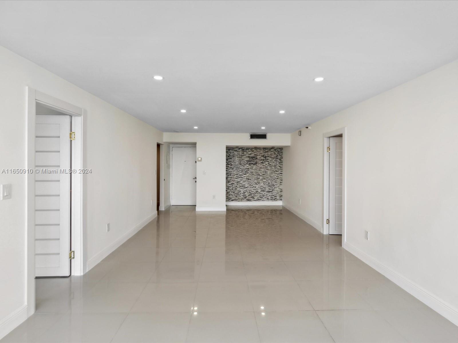 20515 E Country Club Dr # 2144
