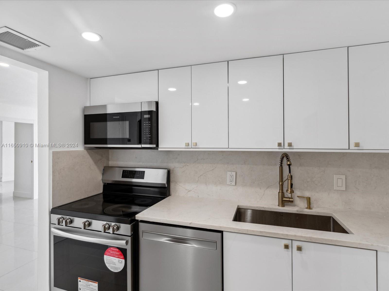 20515 E Country Club Dr # 2144
