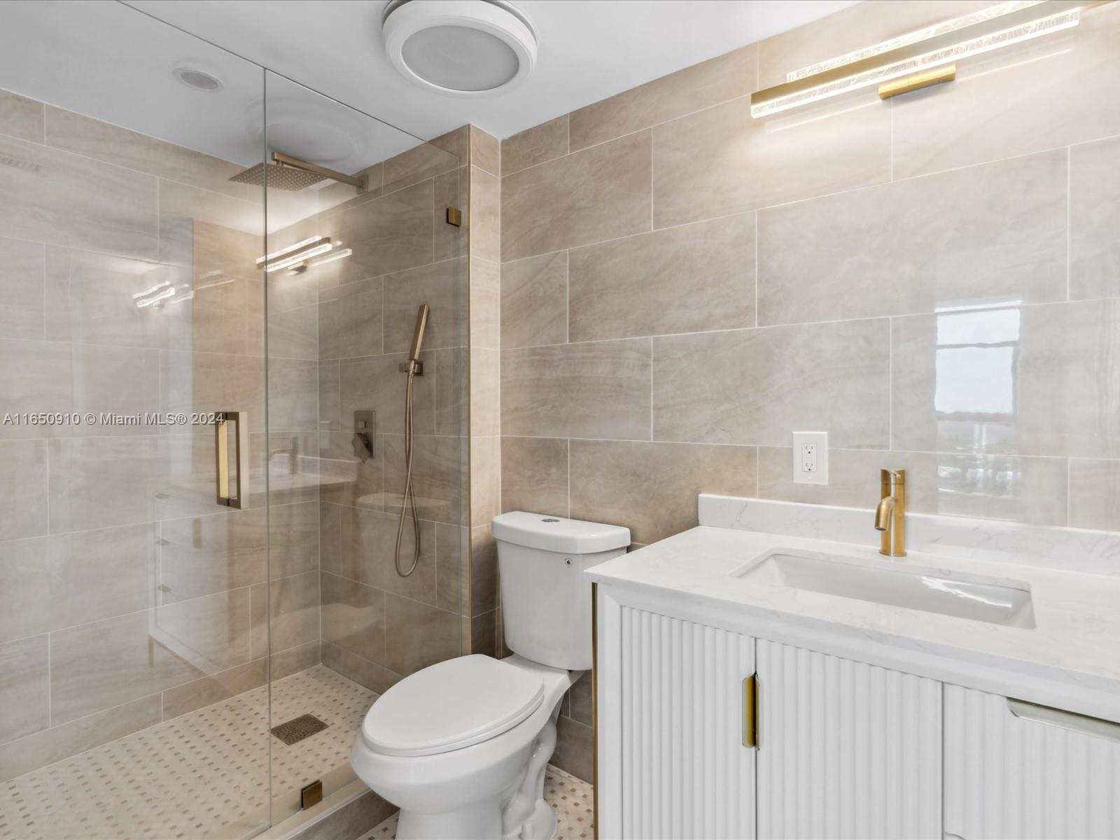 20515 E Country Club Dr # 2144