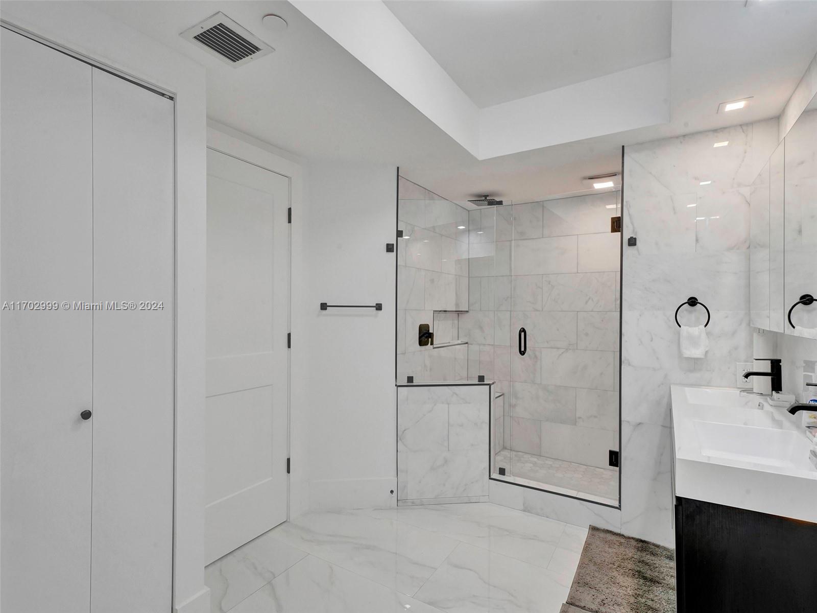 20281 E Country Club Dr # 2109