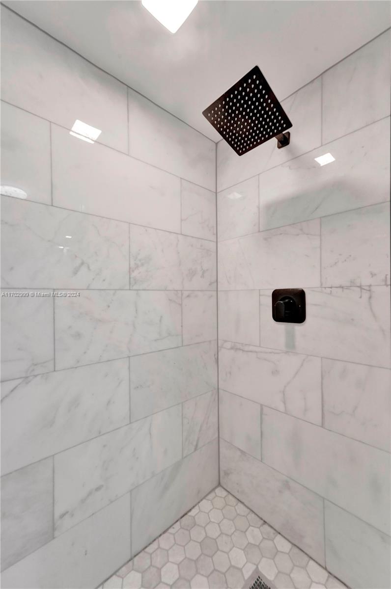 20281 E Country Club Dr # 2109
