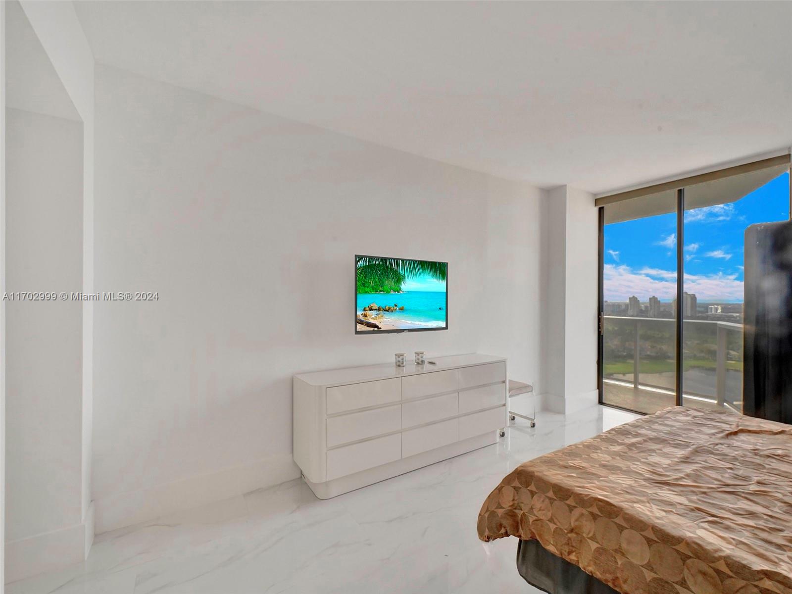 20281 E Country Club Dr # 2109