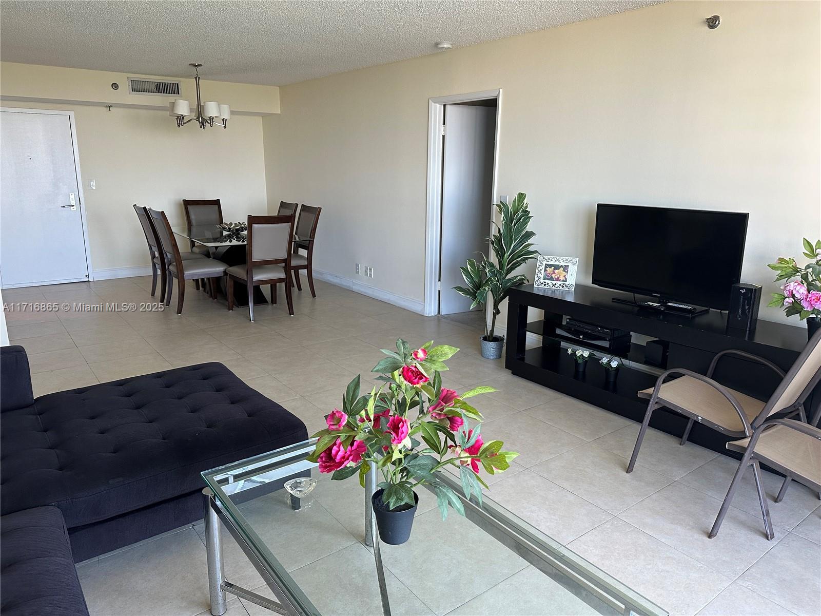 3300 NE 192nd St Unit: LP11