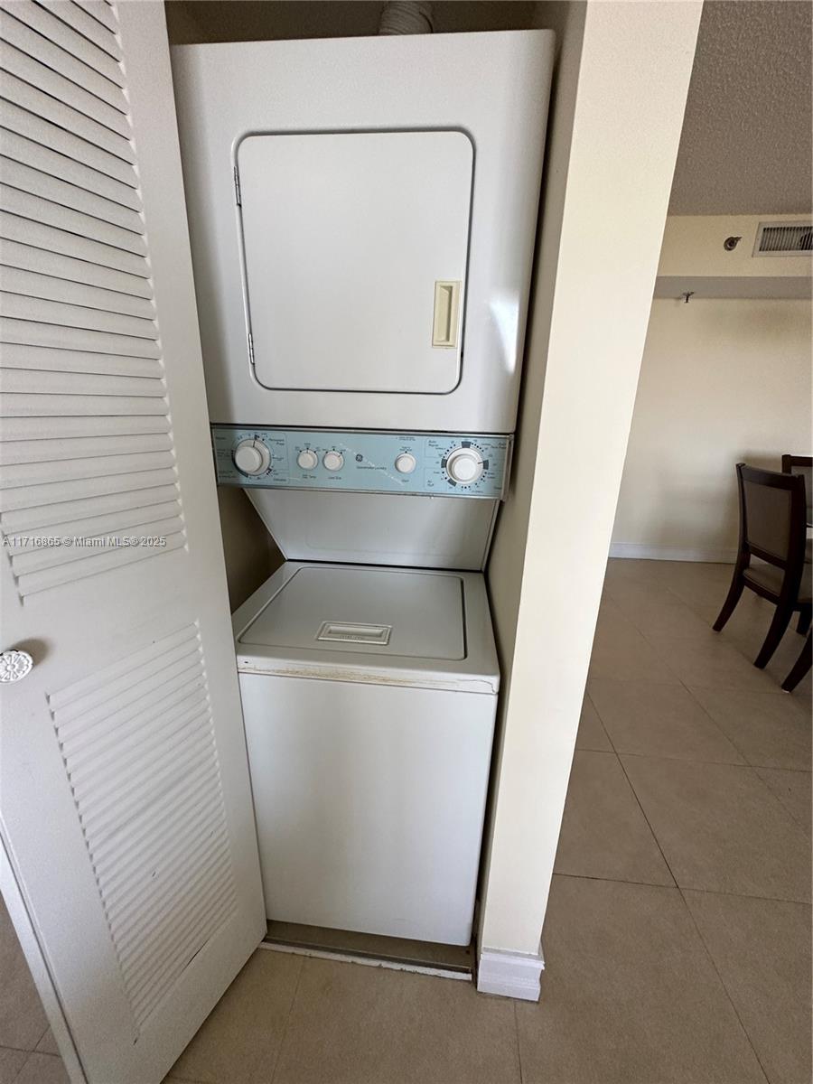 3300 NE 192nd St Unit: LP11