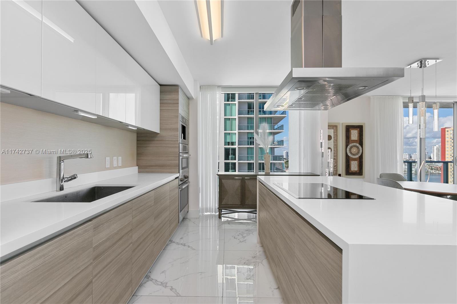 300 Sunny Isles Blvd # 1607 Unit: 4-1607