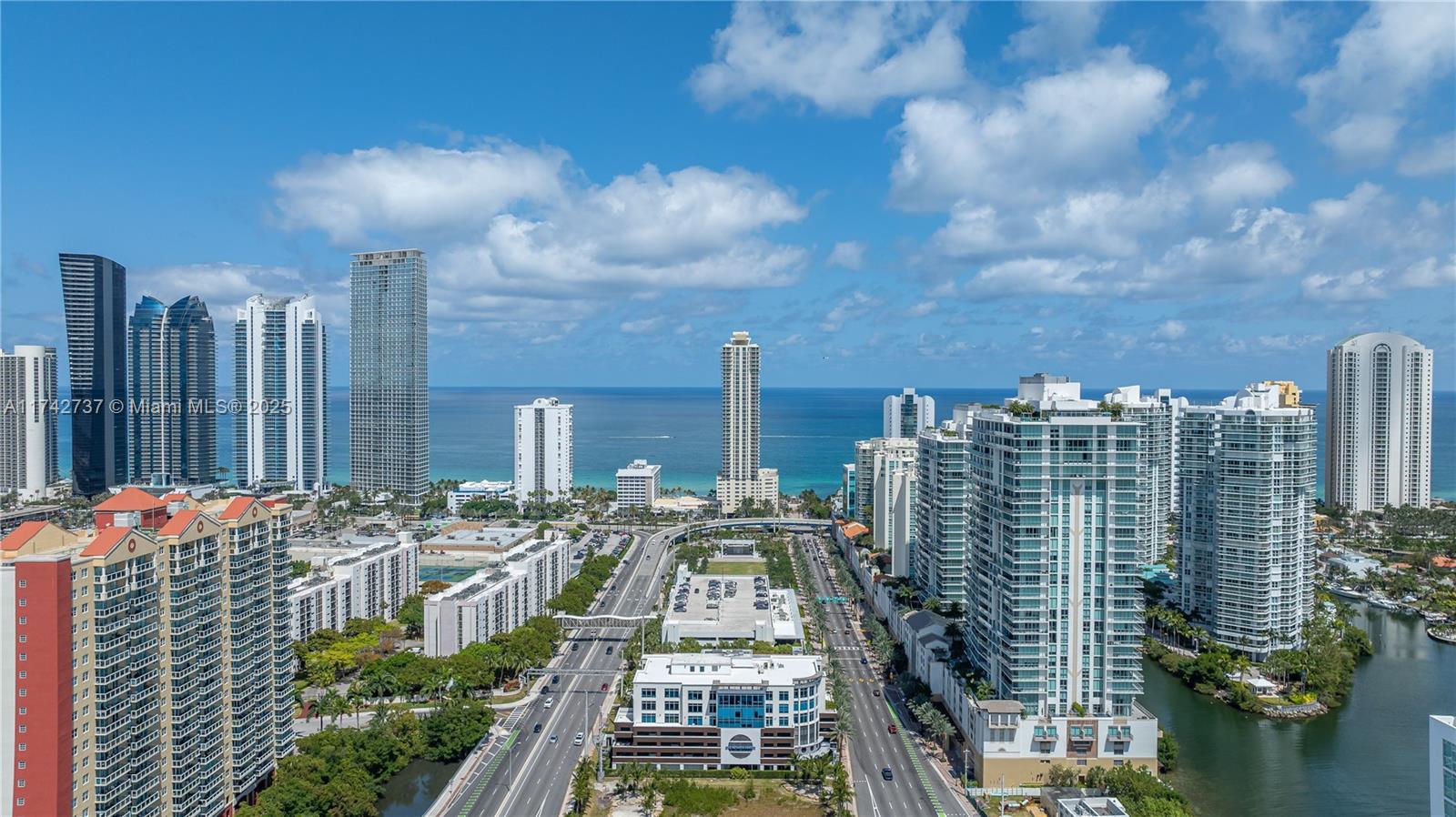 300 Sunny Isles Blvd # 1607 Unit: 4-1607