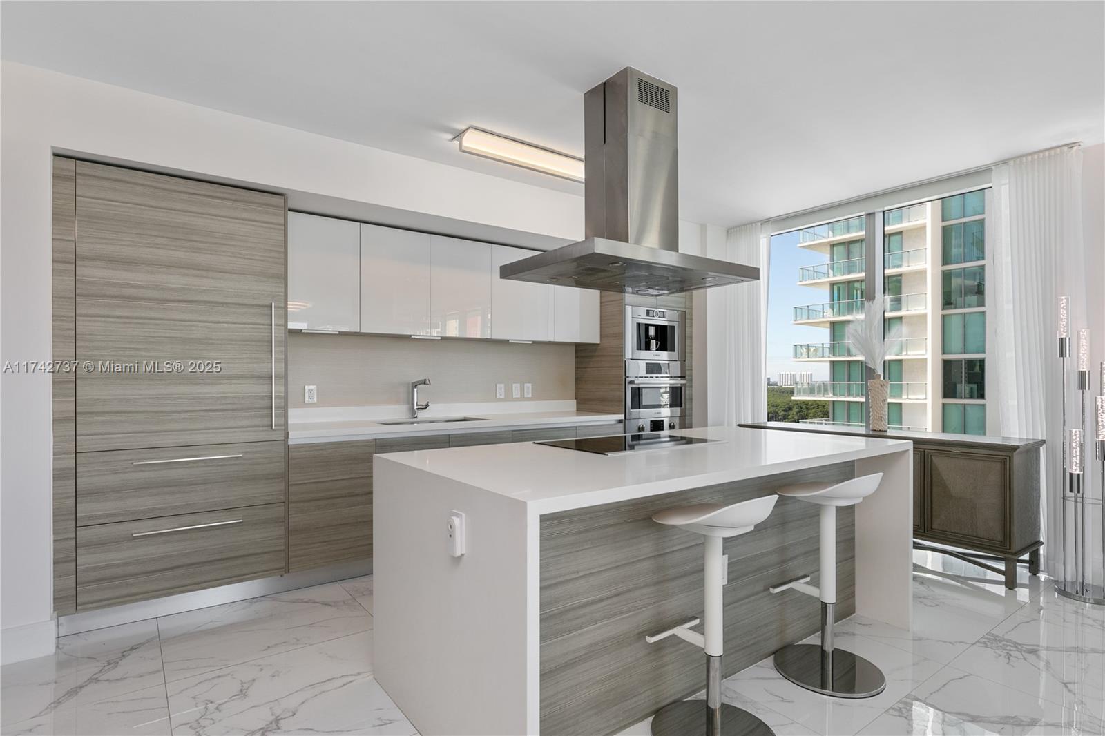 300 Sunny Isles Blvd # 1607 Unit: 4-1607