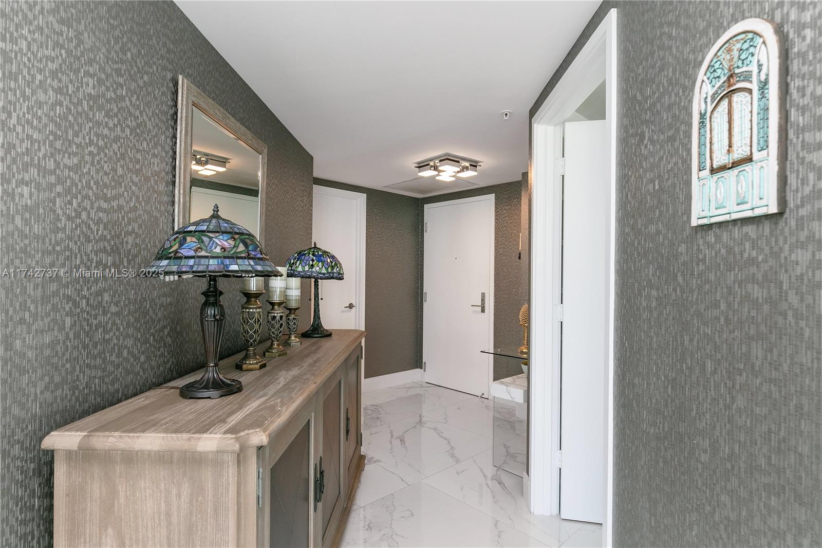 300 Sunny Isles Blvd # 1607 Unit: 4-1607