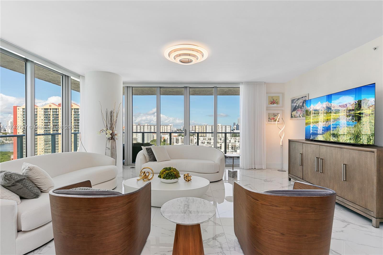 300 Sunny Isles Blvd # 1607 Unit: 4-1607