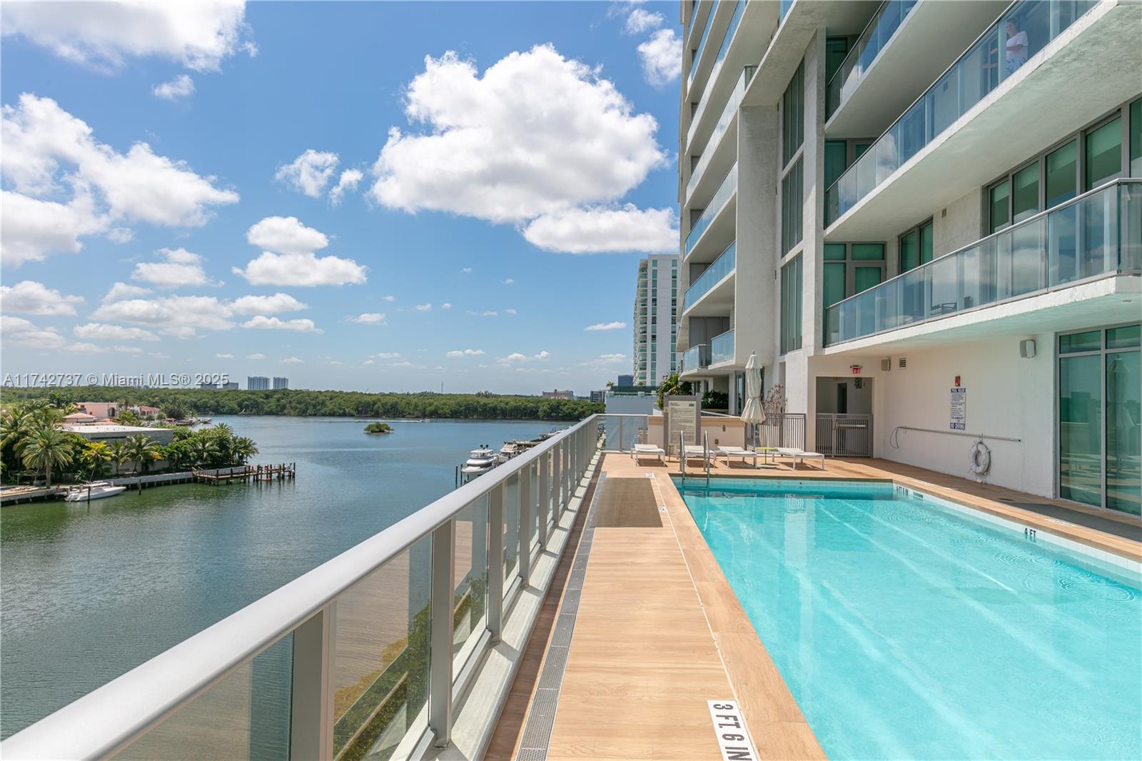 300 Sunny Isles Blvd # 1607 Unit: 4-1607