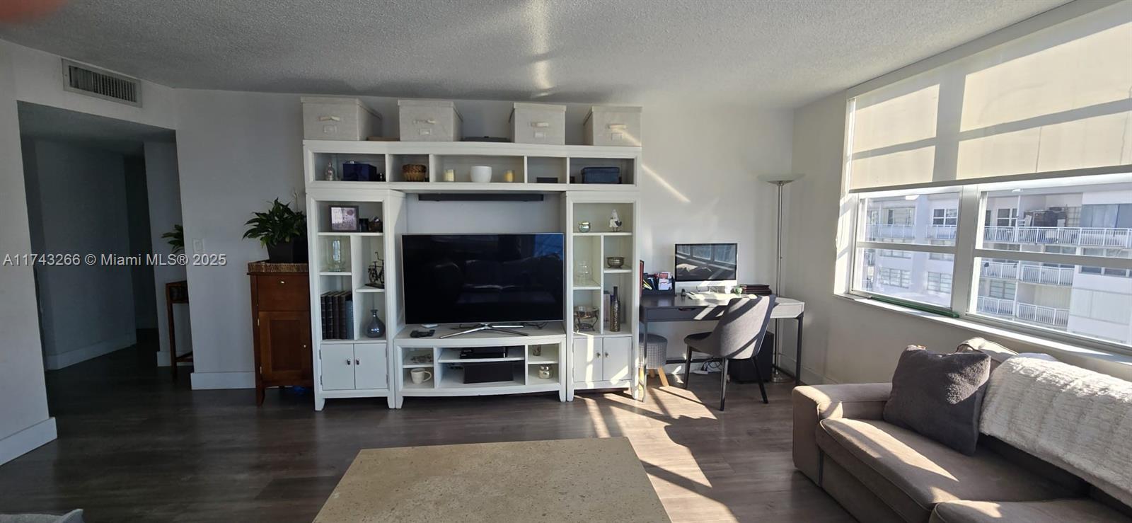 2750 NE 183rd St # 2003