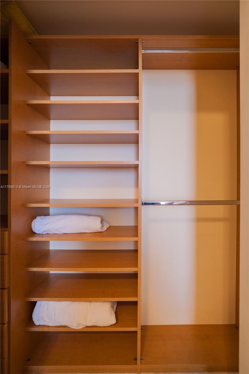 17875 Collins Ave # 4302