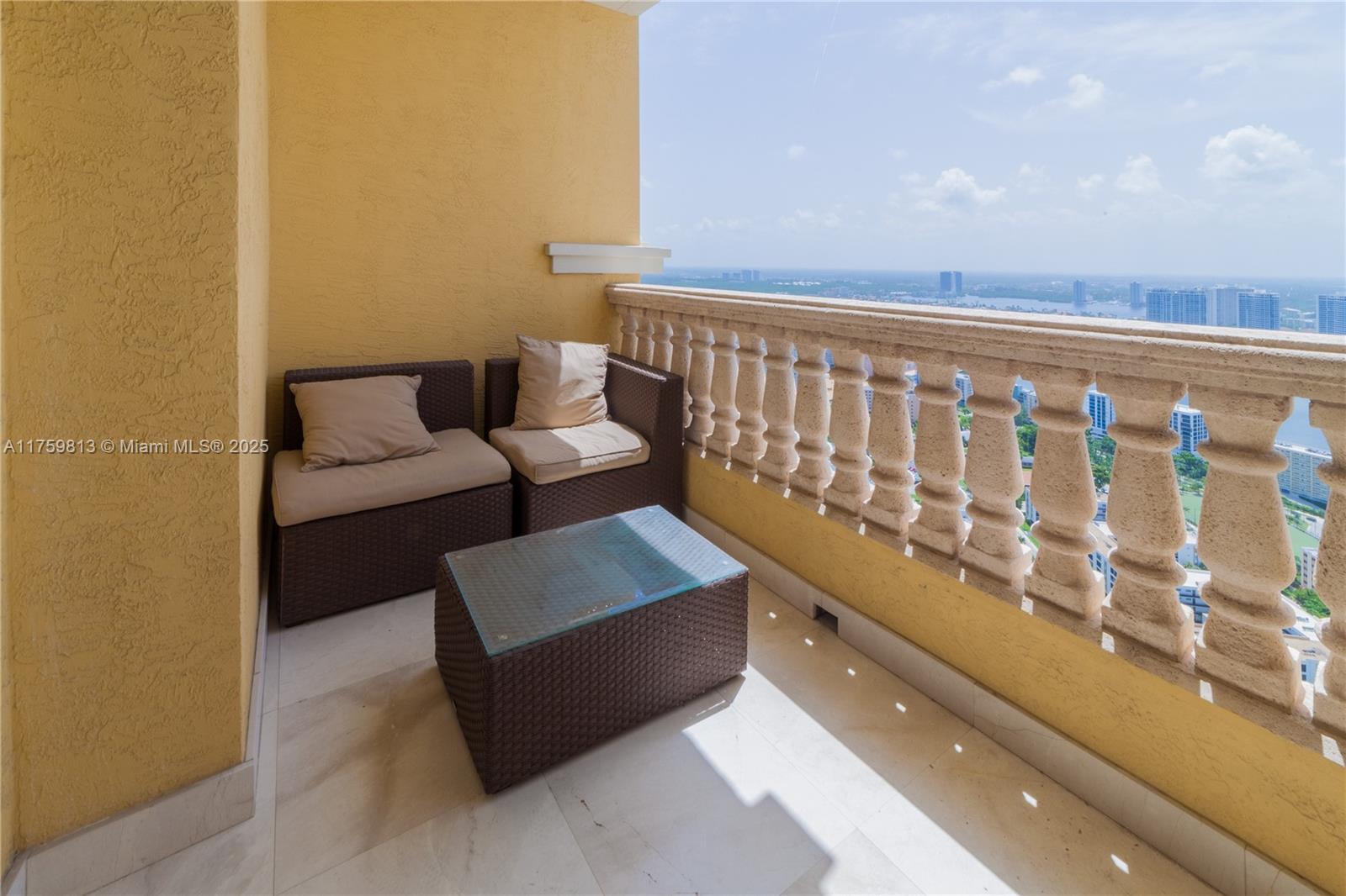17875 Collins Ave # 4302