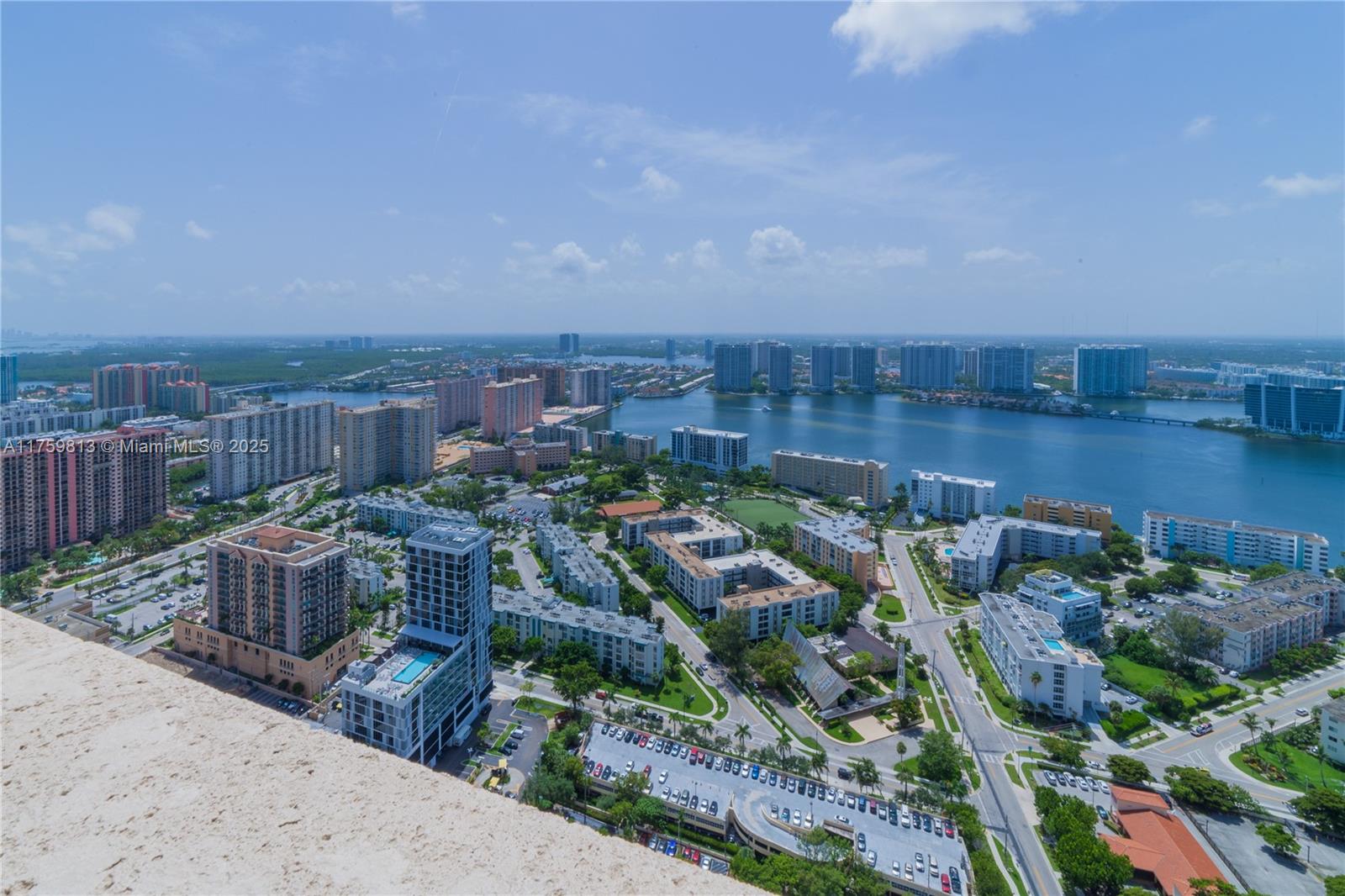 17875 Collins Ave # 4302