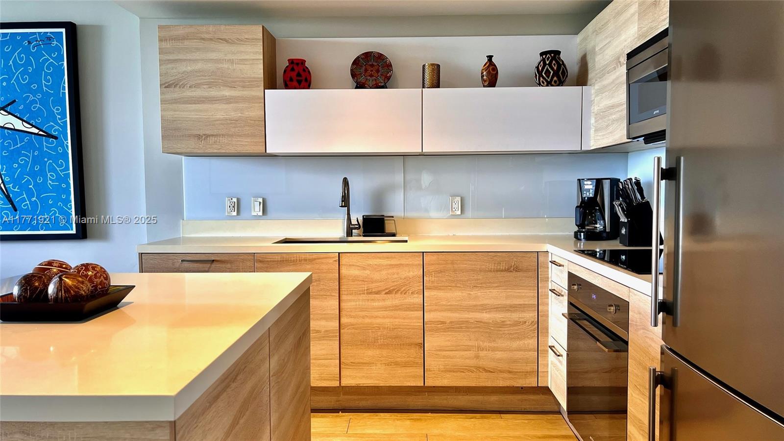 16385 Biscayne Blvd # 1906