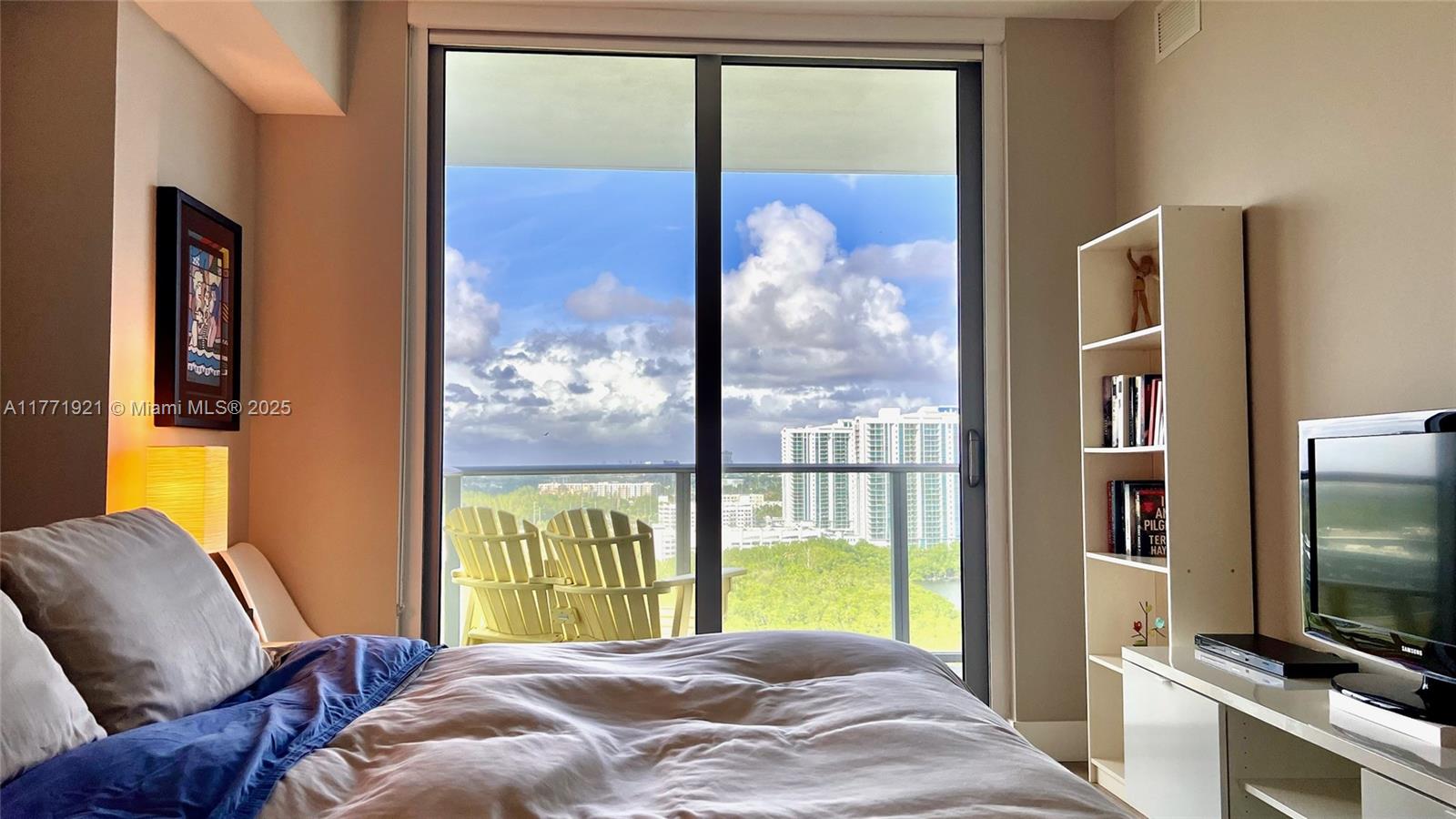 16385 Biscayne Blvd # 1906