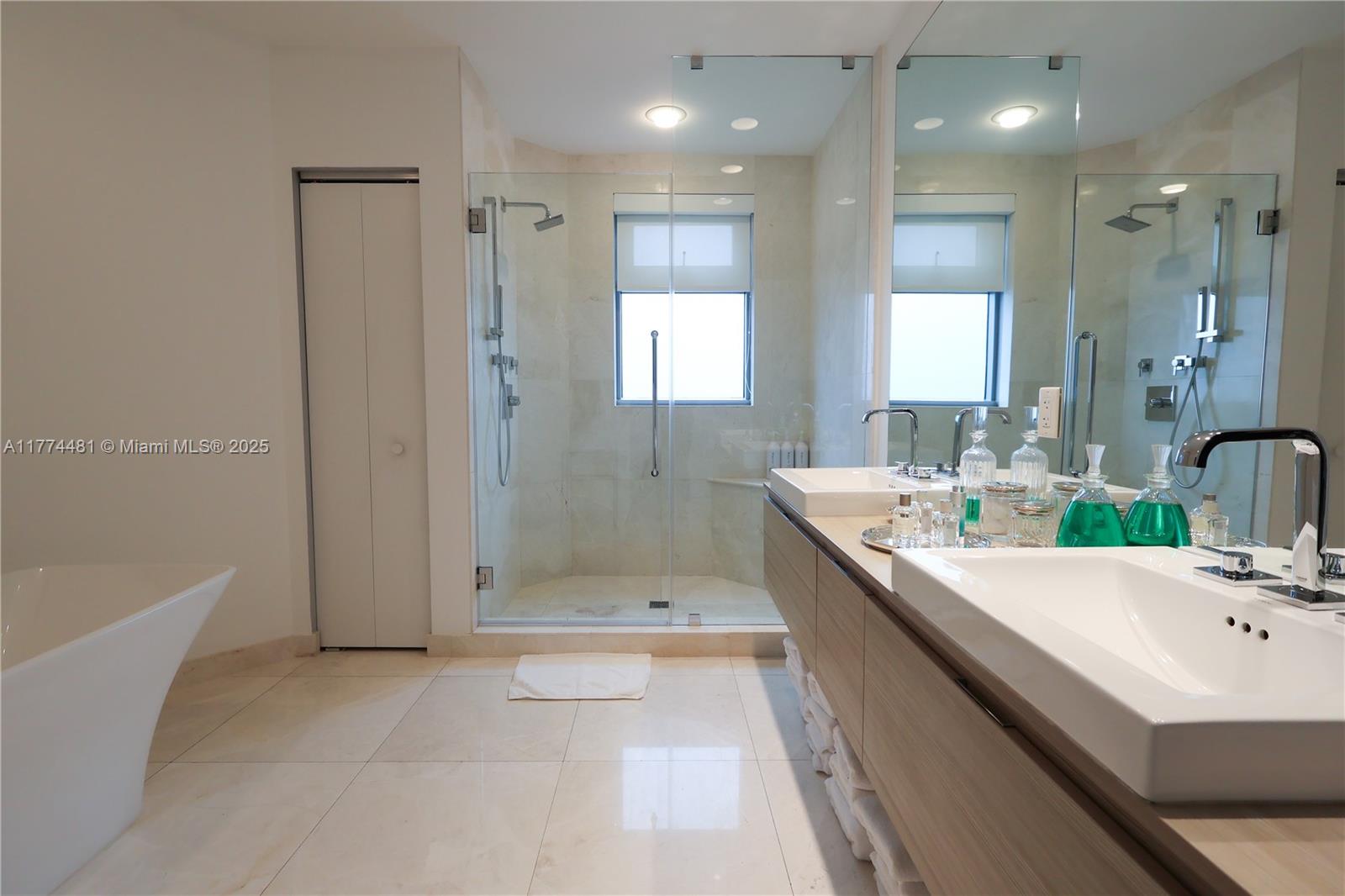 17301 Biscayne Blvd Unit: LPH4