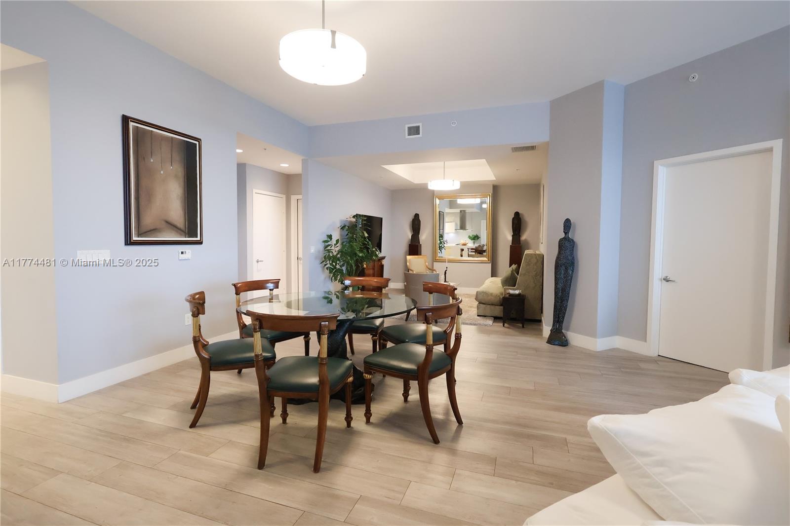 17301 Biscayne Blvd Unit: LPH4