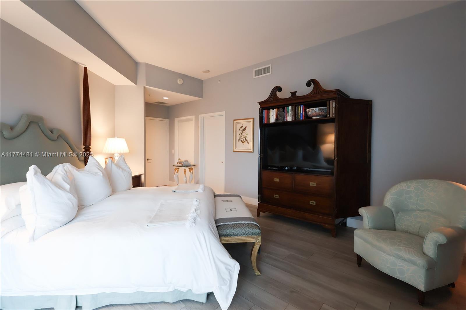 17301 Biscayne Blvd Unit: LPH4