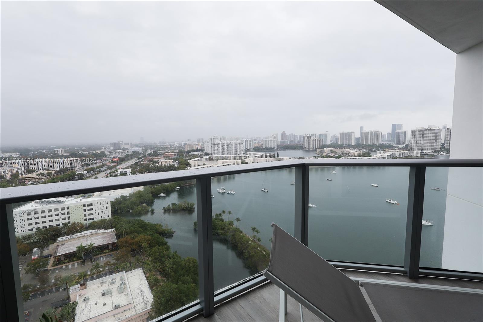 17301 Biscayne Blvd Unit: LPH4