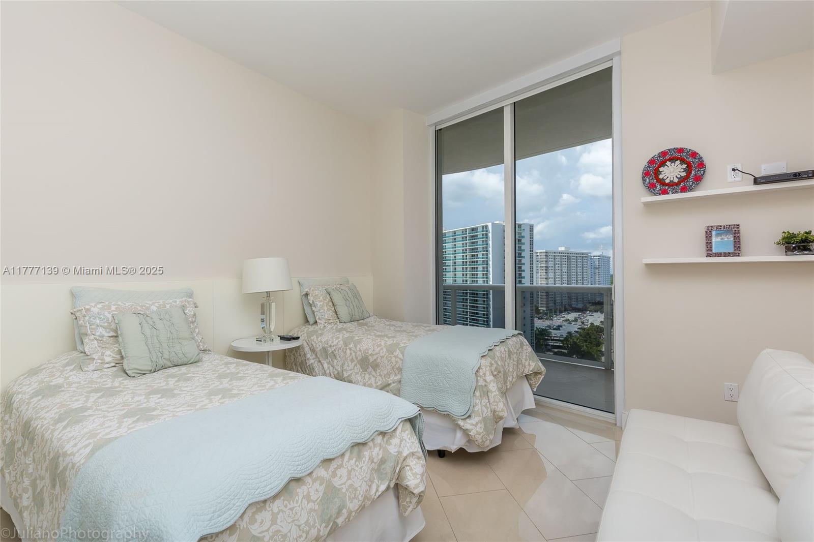 15811 Collins Ave # 1105