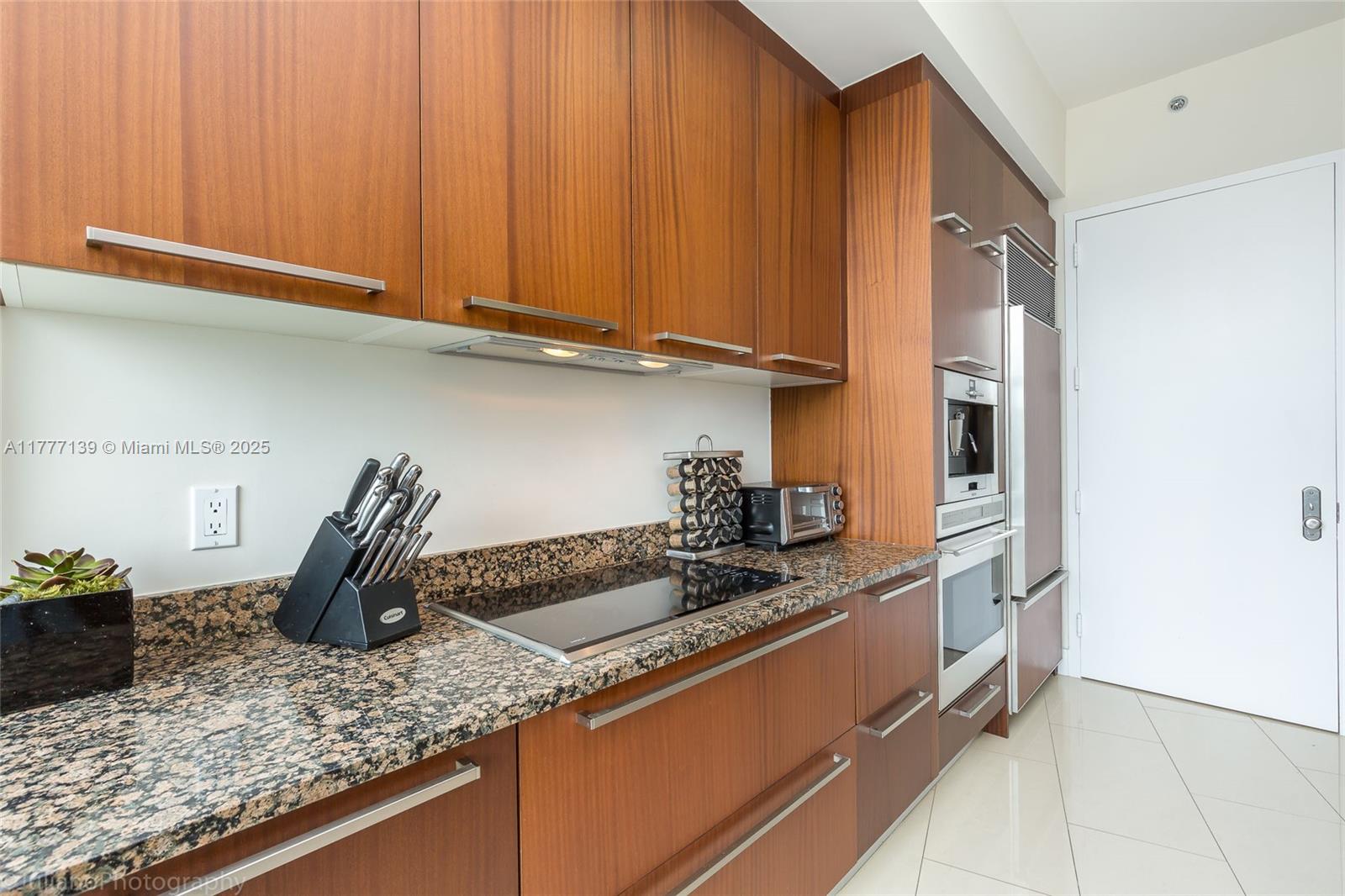 15811 Collins Ave # 1105