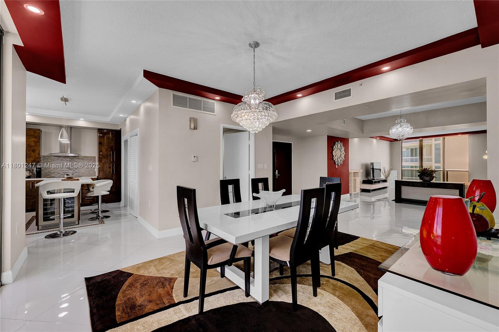 16275 Collins Ave # 2002