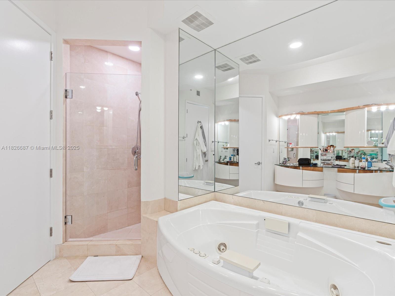18101 Collins Ave # 1904
