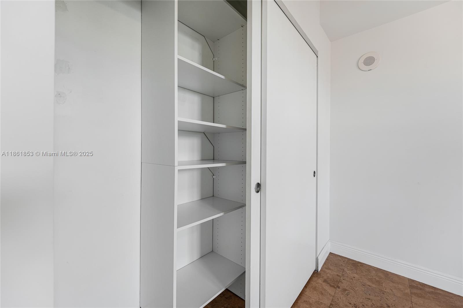 19900 E Country Club Dr # 612