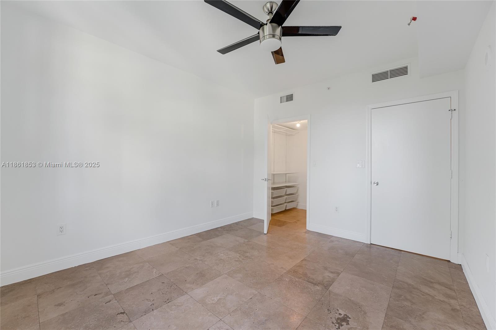 19900 E Country Club Dr # 612