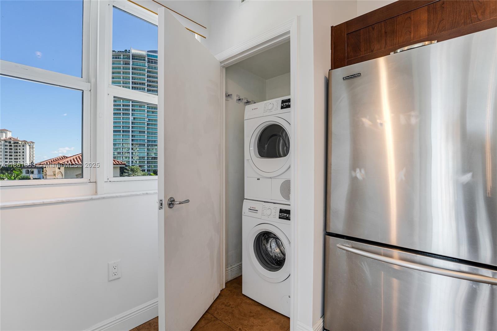 19900 E Country Club Dr # 612