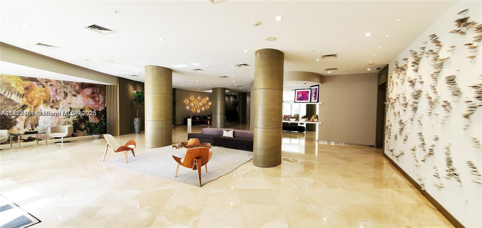 10275 Collins Ave # 323