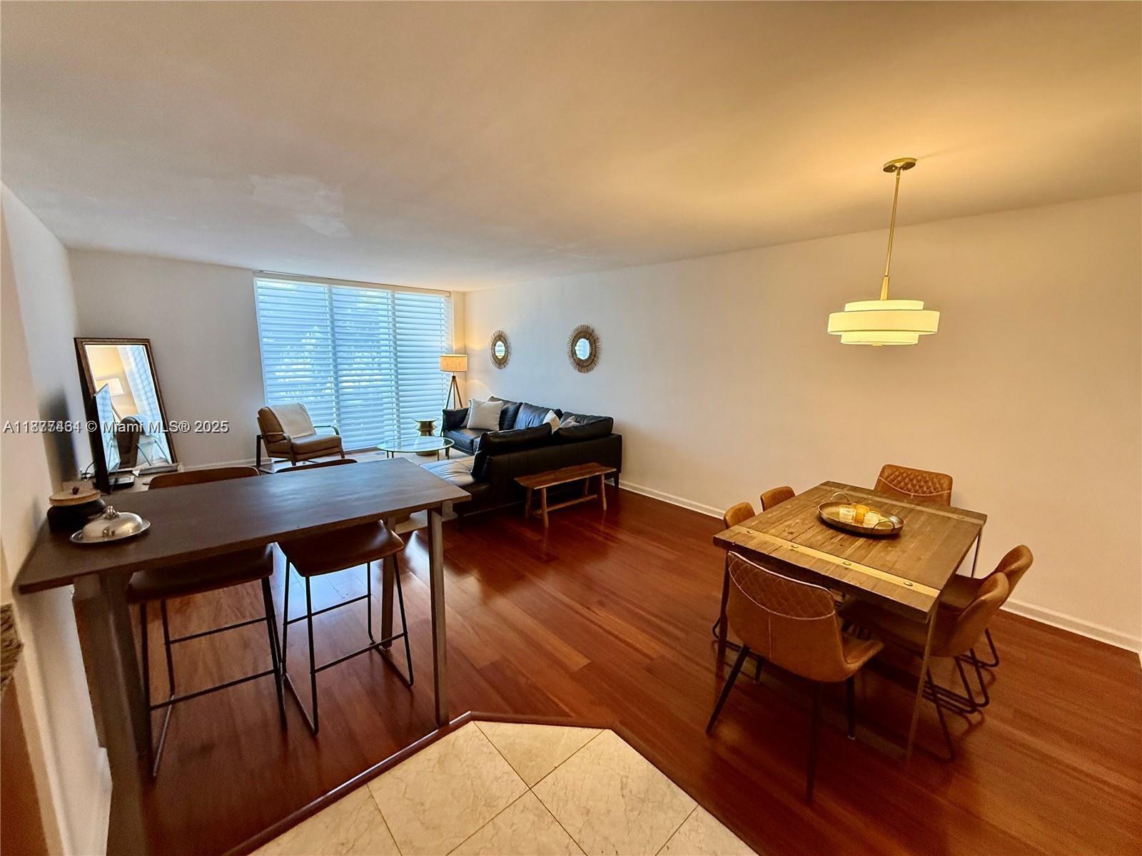 10275 Collins Ave # 323