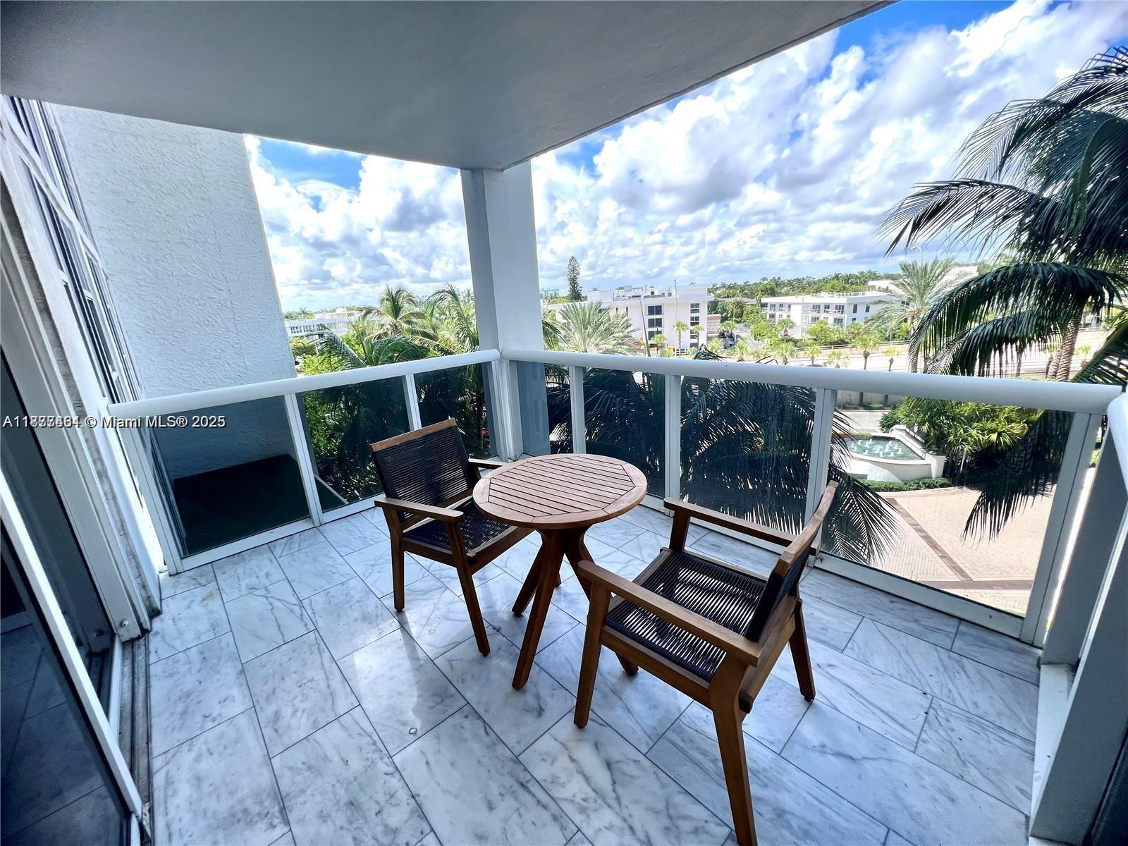 10275 Collins Ave # 323